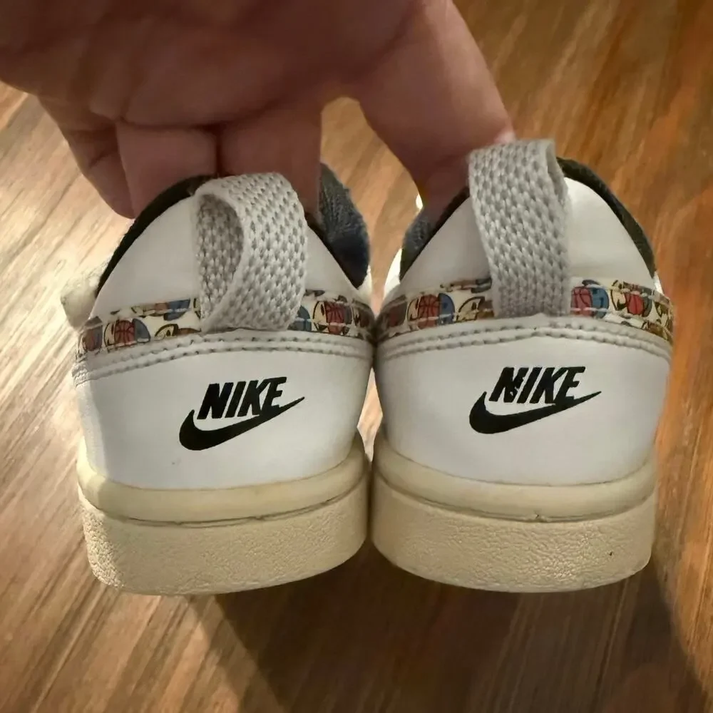 Nike Court Borough Low 2 SE Happy Hoops Low Top Shoe size Youth One 1